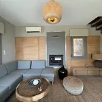 Вилла Bouboulina's House With Amazing Sea View *