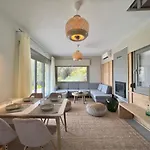 Вилла Bouboulina's House With Amazing Sea View *