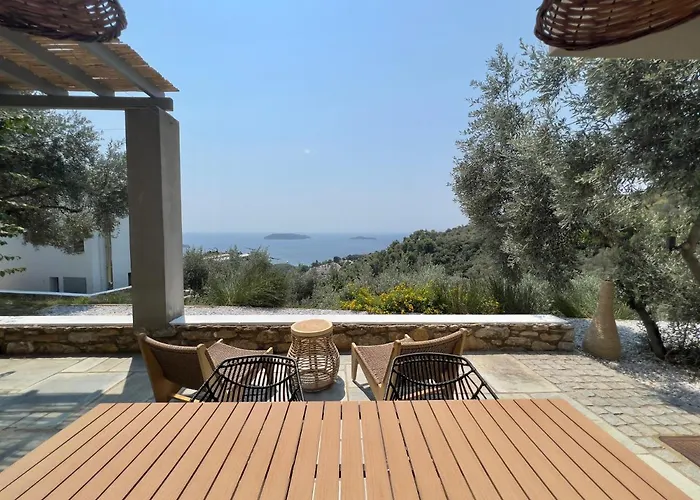 Βίλα Bouboulina's House With Amazing Sea View