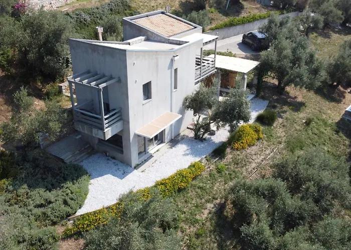 Βίλα Bouboulina's House With Amazing Sea View *